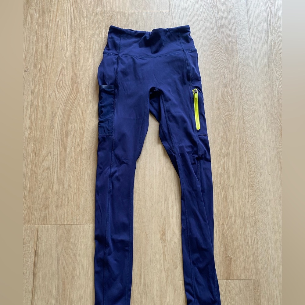 Fabletics Blue with accent green zipper leggings